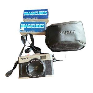 Vintage Yunon YN500 35mm Film Black Silver Camera W/Bag